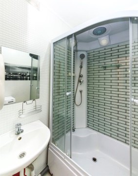 2-к квартира, 10/17 эт., 52м²