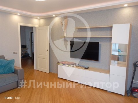 2-к квартира, 6/16 эт., 65м²