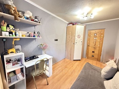 3-к квартира, 1/5 эт., 62м²