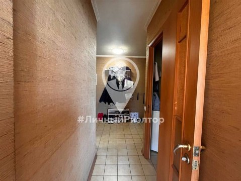 2-к квартира, 4/5 эт., 60м²