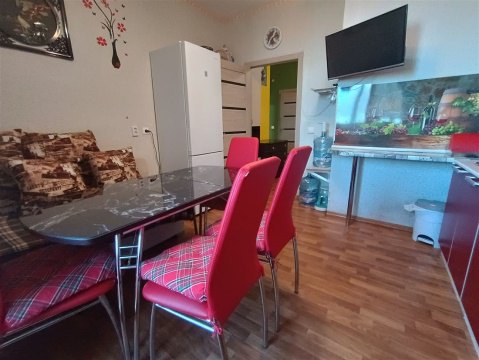 3-к квартира, 23/24 эт., 87м²