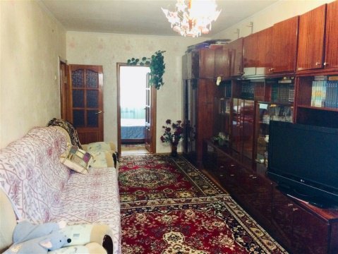 3-к квартира, 1/2 эт., 54м²