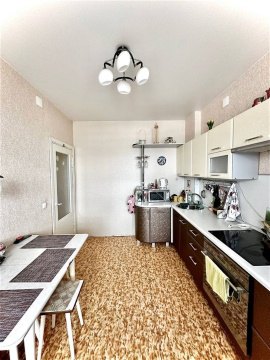3-к квартира, 10/10 эт., 84м²