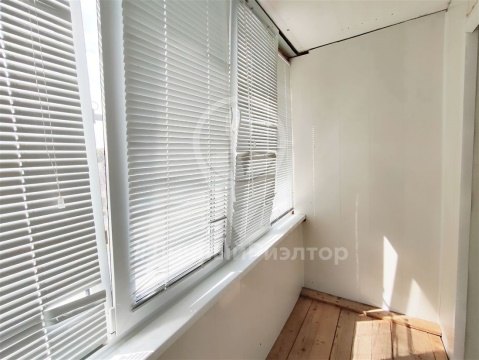 1-к квартира, 4/6 эт., 41м²