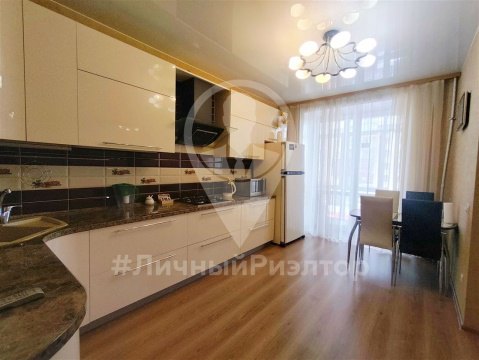2-к квартира, 4/13 эт., 71м²