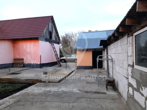 Дом 101м², участок 13 сот.