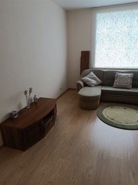 2-к квартира, 1/3 эт., 62м²