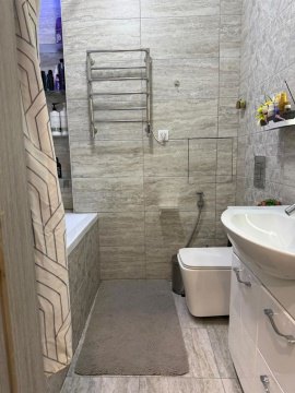 1-к квартира, 3/9 эт., 52м²