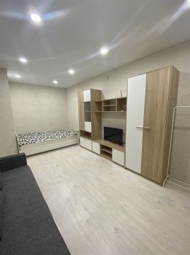 1-к квартира, 8/16 эт., 40м²