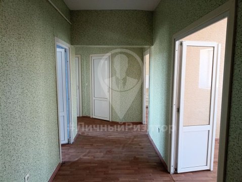 3-к квартира, 1/1 эт., 88м²