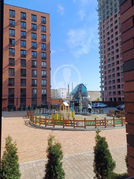 3-к квартира, 1/10 эт., 84м²