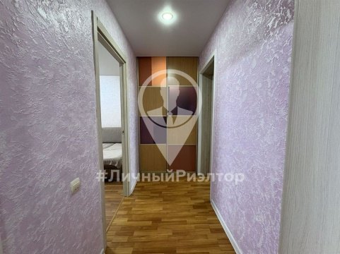 3-к квартира, 5/5 эт., 58м²