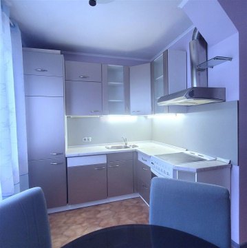 1-к квартира, 1/10 эт., 38м²