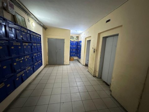 2-к квартира, 16/18 эт., 55м²