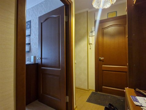2-к квартира, 2/9 эт., 42м²