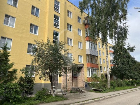 2-к квартира, 5/5 эт., 45м²