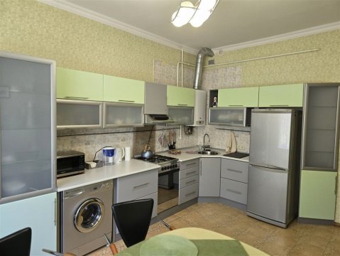 Дом 95м², участок 4 сот.