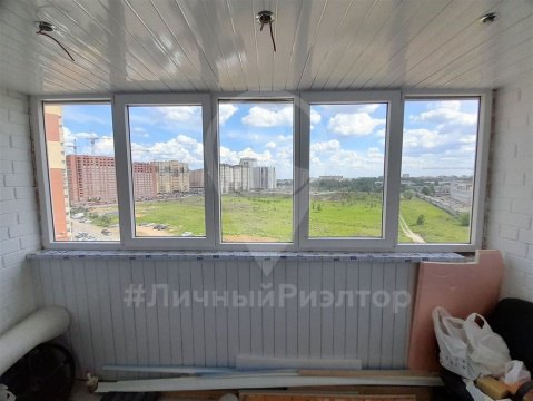 2-к квартира, 8/15 эт., 70м²