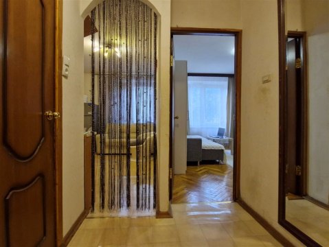 1-к квартира, 1/16 эт., 35м²