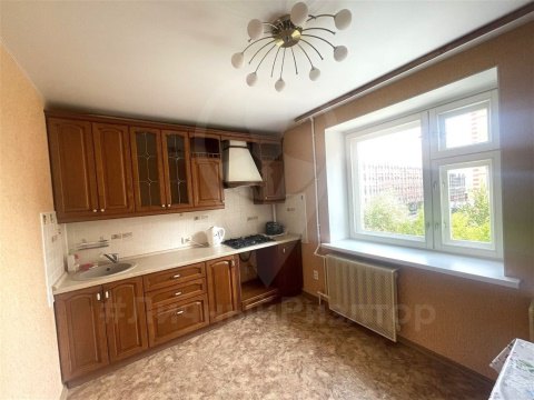 1-к квартира, 4/10 эт., 39м²