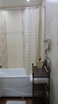 1-к квартира, 1/4 эт., 45м²