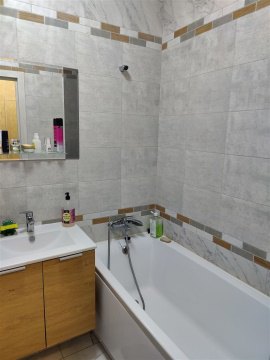 2-к квартира, 2/4 эт., 43м²