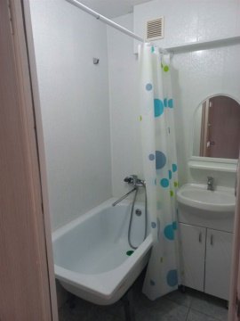 2-к квартира, 5/5 эт., 42м²