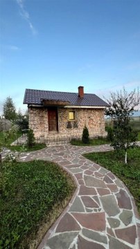 Дом 500м², участок 10 сот.