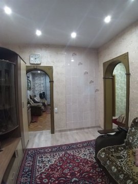 4-к квартира, 1/1 эт., 90м²