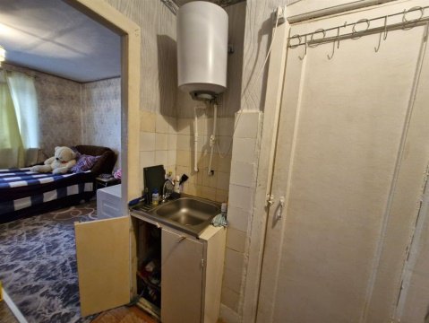 1-к квартира, 5/5 эт., 18м²