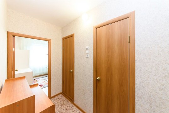 2-к квартира, 10/17 эт., 52м²