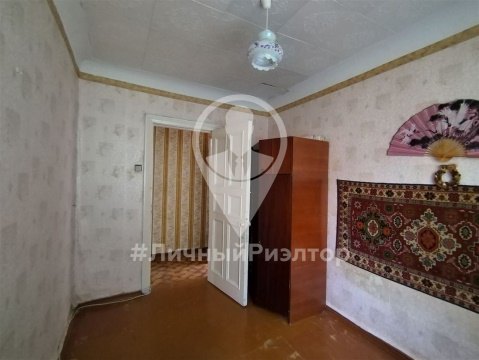 3-к квартира, 1/2 эт., 64м²