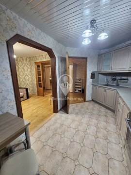 3-к квартира, 6/9 эт., 60м²