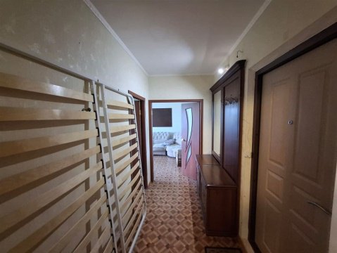 2-к квартира, 4/10 эт., 53м²