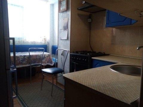 3-к квартира, 1/2 эт., 54м²