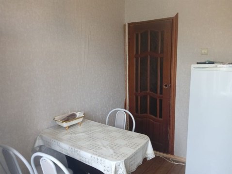 2-к квартира, 2/3 эт., 49м²