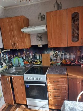 3-к квартира, 8/9 эт., 56м²