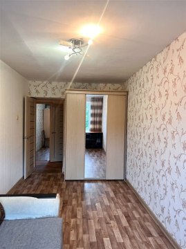 3-к квартира, 4/5 эт., 56м²