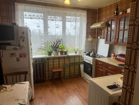 3-к квартира, 4/5 эт., 72м²