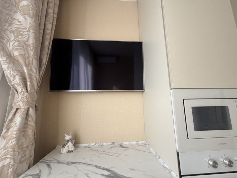 1-к квартира, 7/17 эт., 50м²