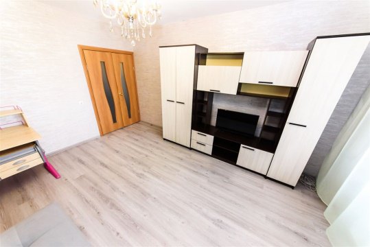 2-к квартира, 10/17 эт., 52м²
