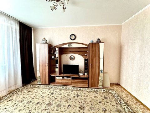 3-к квартира, 10/10 эт., 84м²