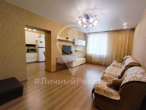 2-к квартира, 4/13 эт., 71м²