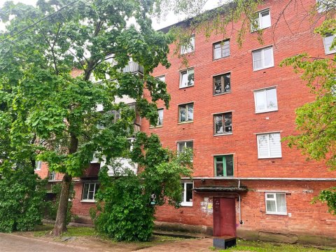 3-к квартира, 4/5 эт., 56м²