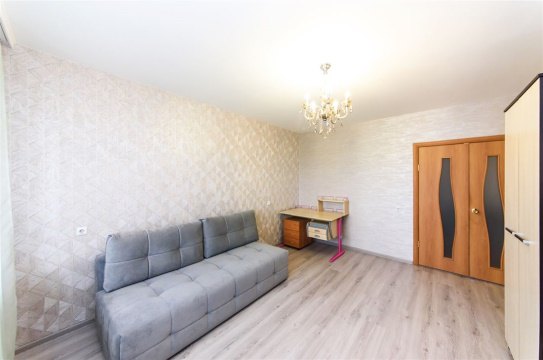 2-к квартира, 10/17 эт., 52м²