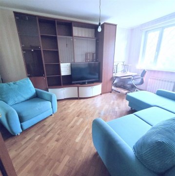 1-к квартира, 1/10 эт., 38м²