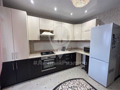 2-к квартира, 13/23 эт., 63м²