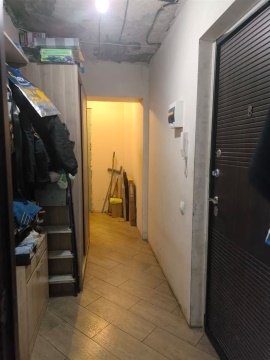 2-к квартира, 9/10 эт., 46м²