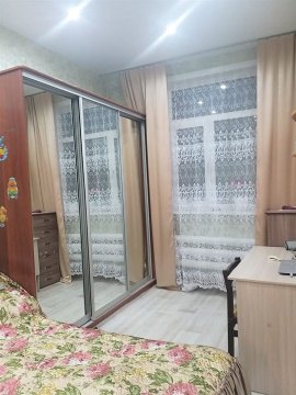 4-к квартира, 1/1 эт., 90м²