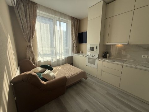 1-к квартира, 7/17 эт., 50м²